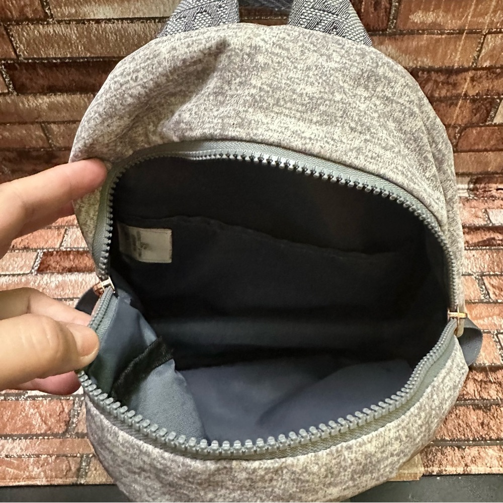 Adidas Gray Backpack with Classic Design - Picture 3 of 12